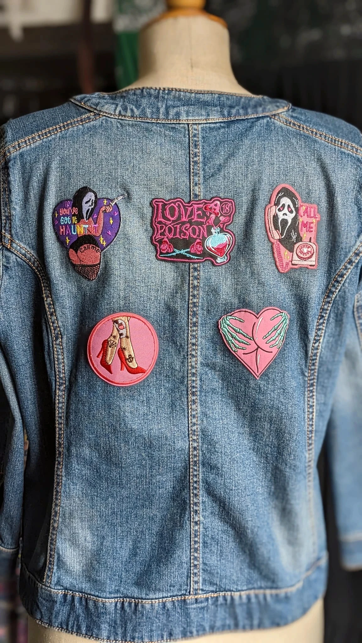 Veste jeans bordada "Cute but psycho" – photo 2
